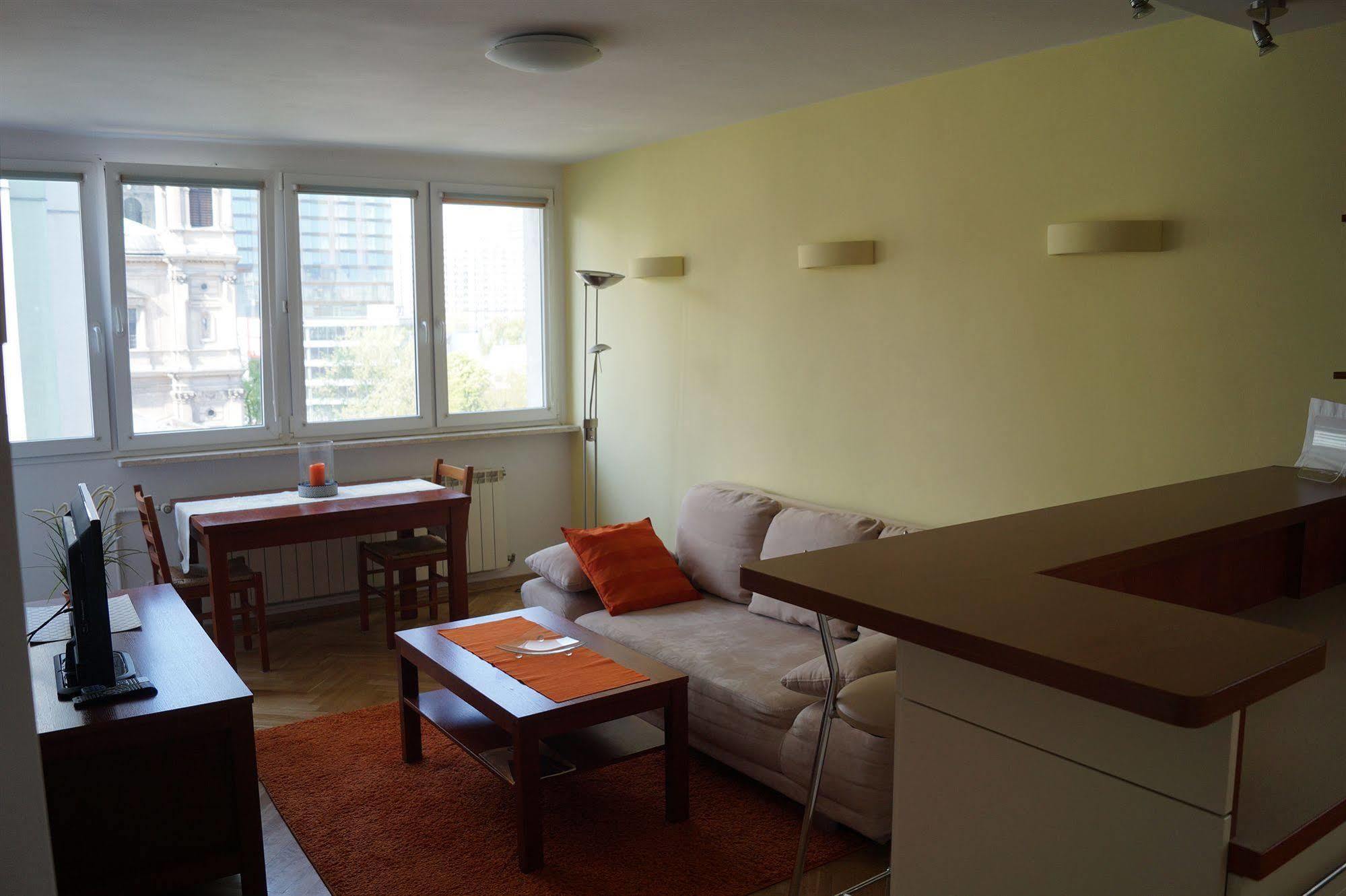 Centre Apartamenty Warszawa Buitenkant foto