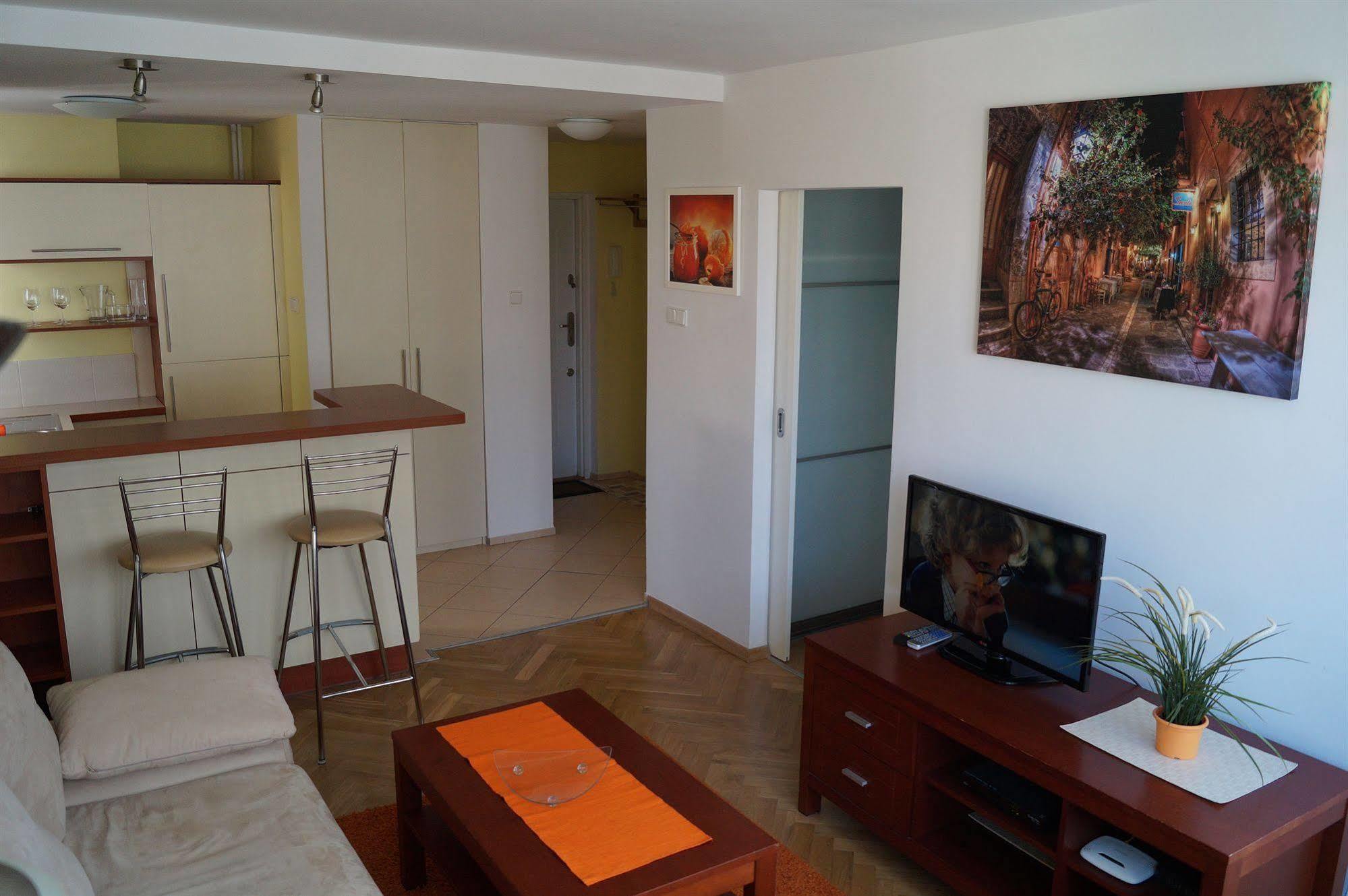 Centre Apartamenty Warszawa Buitenkant foto